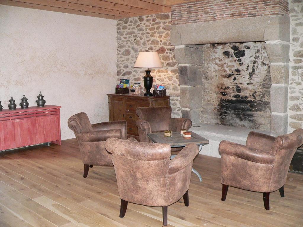 Le Manoir du Pas Jahan Couëron Extérieur photo