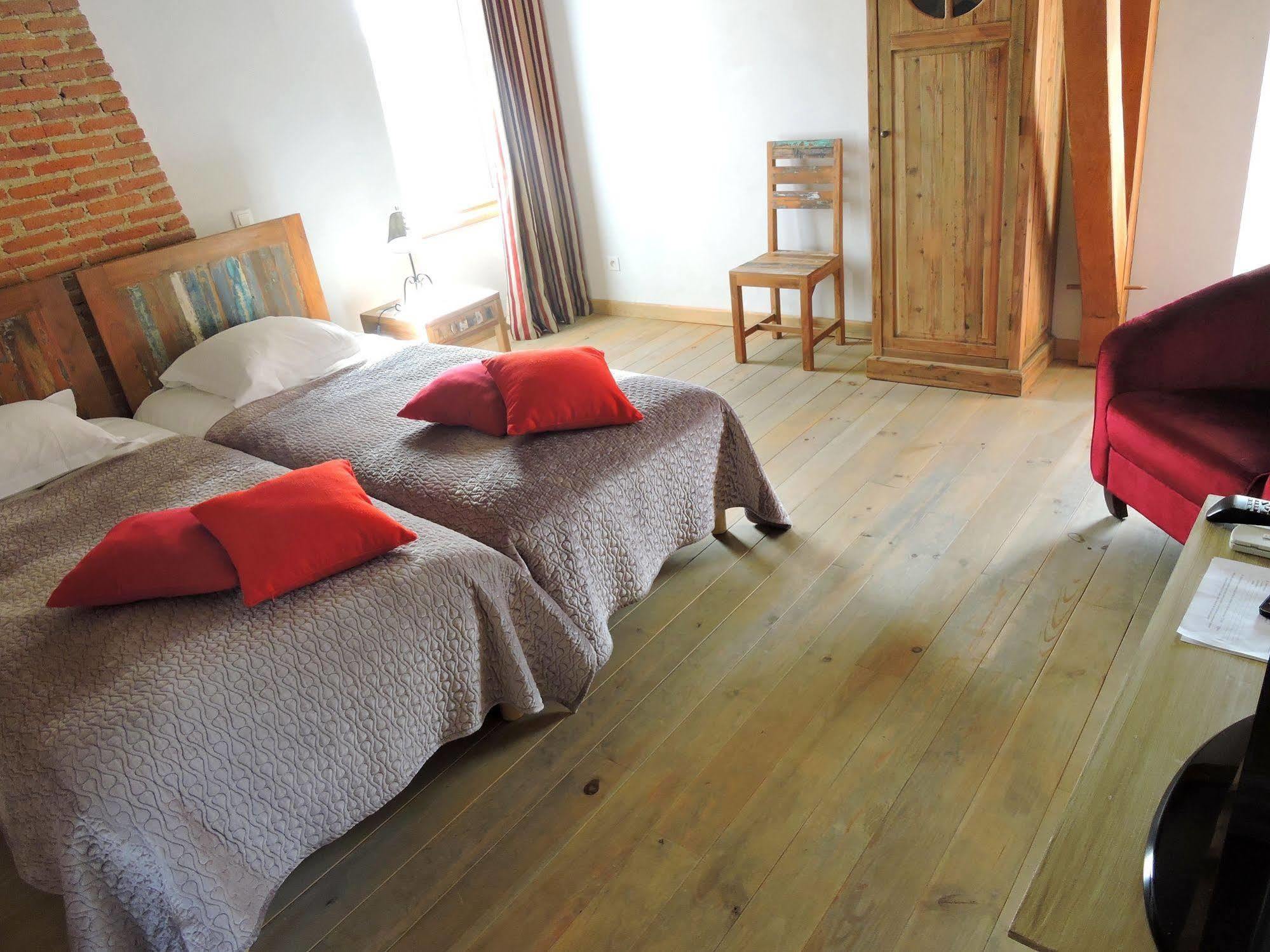 Le Manoir du Pas Jahan Couëron Extérieur photo